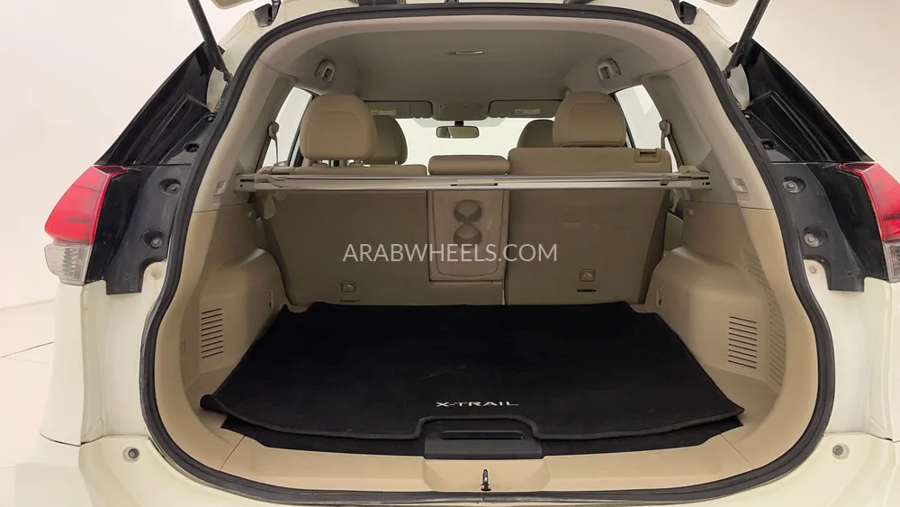 Nissan X-Trail 2021 for Sale in Dubai Image-24