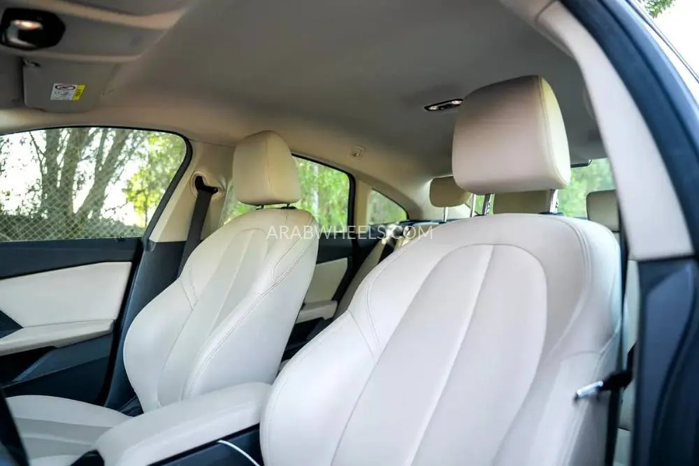 بي إم دبليو الفئة الثانية 2022 for Sale in الشارقة Image-8