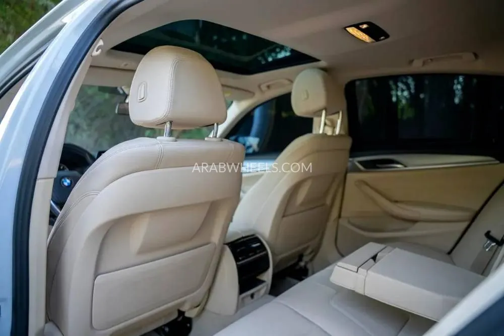 BMW 5 series 2020 for Sale in Sharjah Image-2