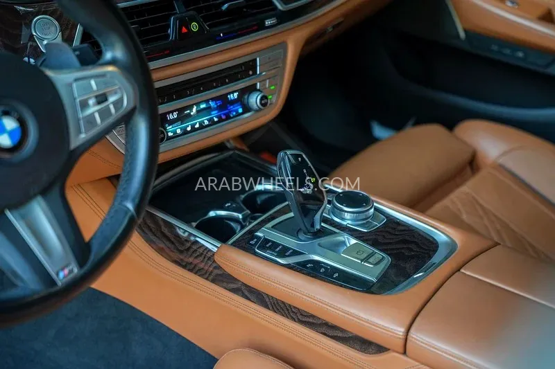 BMW 7 series 2021 for Sale in Sharjah Image-5
