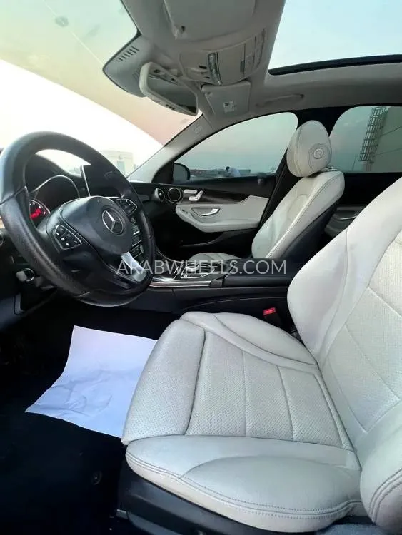 Mercedes Benz C Class 2009 for Sale in Sharjah Image-3