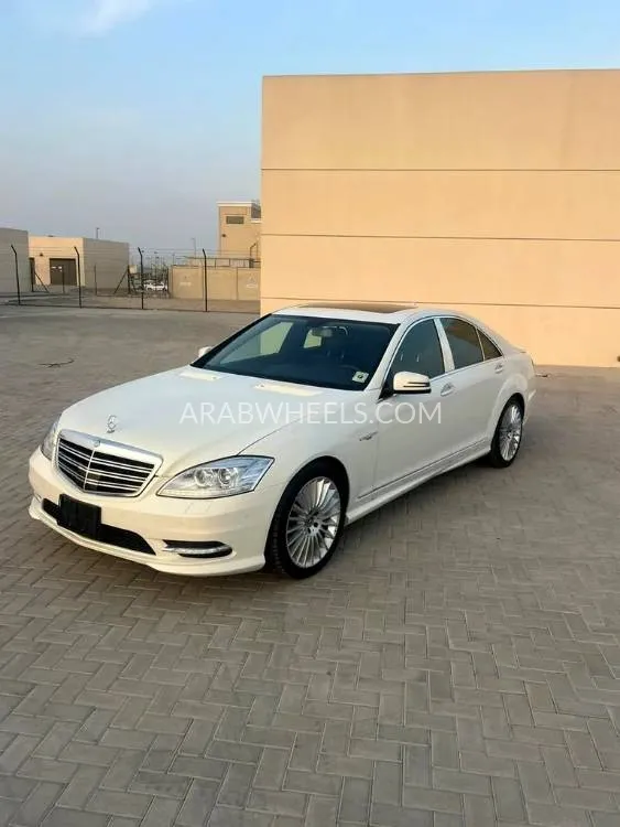 Mercedes Benz CLS Class 2009 for Sale in Sharjah Image-11