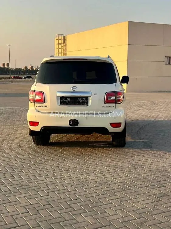نيسان باترول 2016 for Sale in الشارقة Image-9