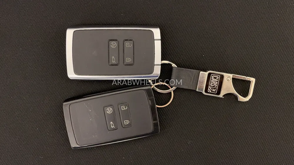 Renault Koleos 2022 for Sale in Dubai Image-29