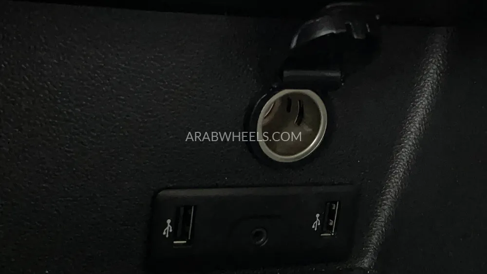 رينو كوليوس 2023 for Sale in دبي Image-42