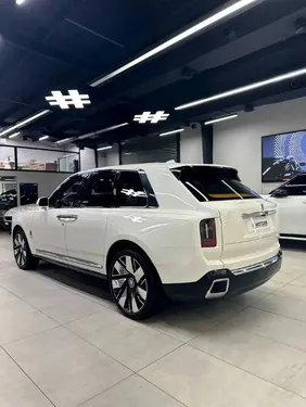 Rolls Royce Cullinan 2025