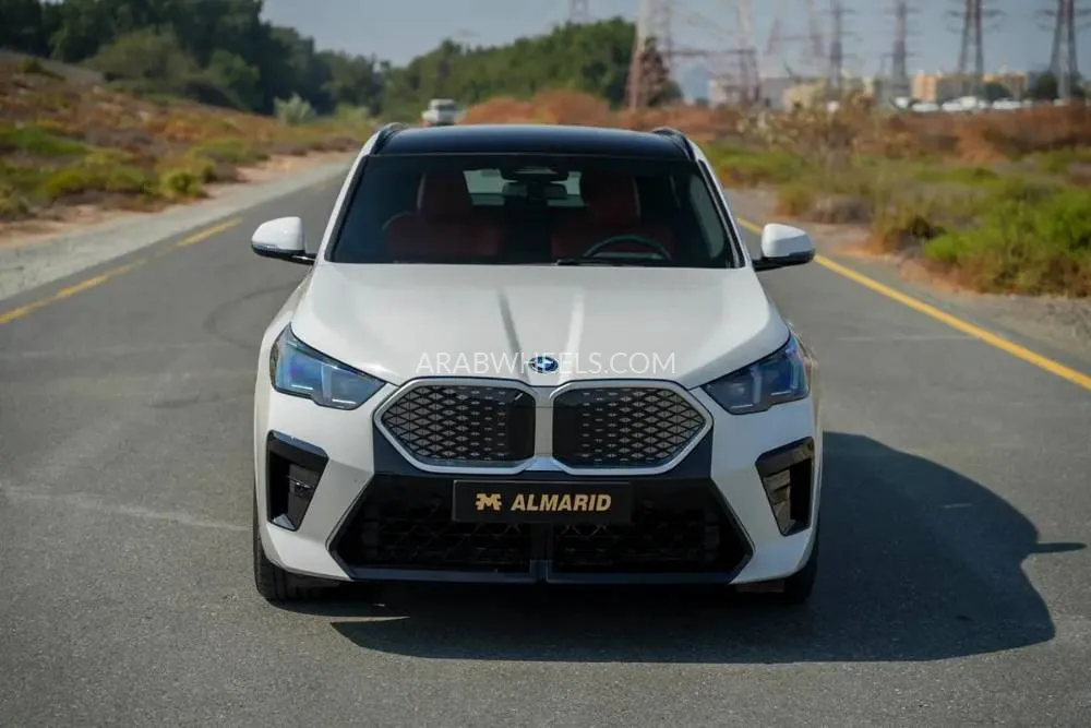 BMW iX2 2024 for Sale in Sharjah Image-4