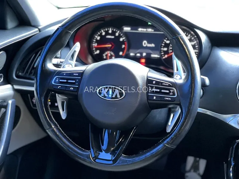 Kia Stinger 2019 for Sale in Sharjah Image-4
