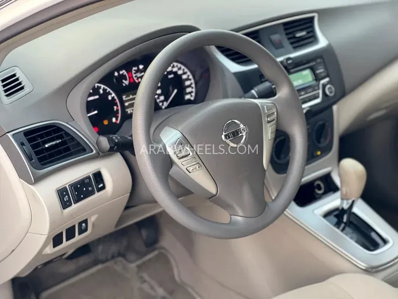 Nissan Sentra 2018 for Sale in Sharjah Image-6