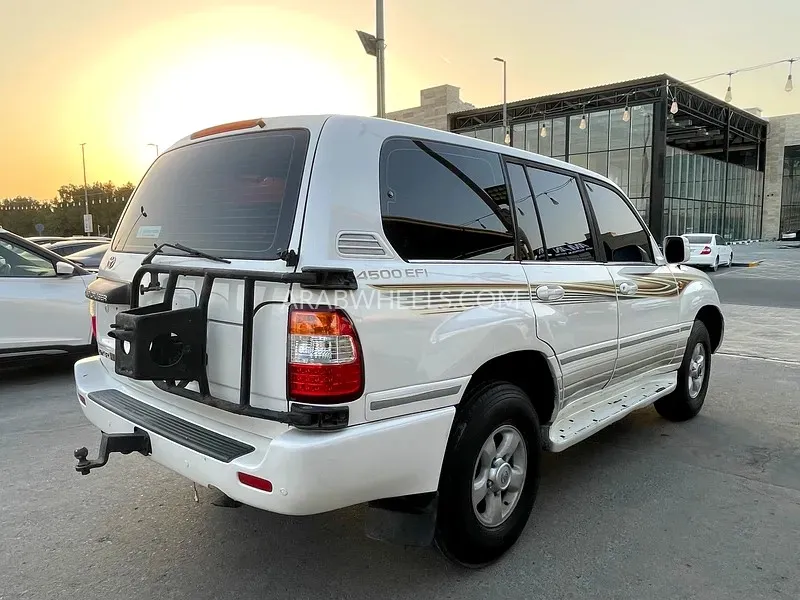 Toyota Land Cruiser 2006 for Sale in Sharjah Image-8