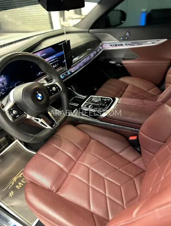 BMW 7 series 2023 for Sale in Dubai Image-9