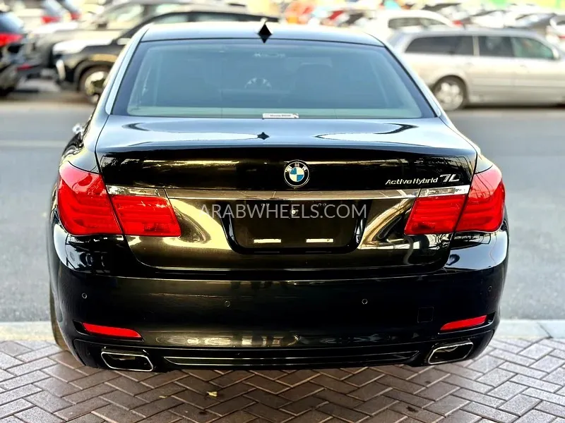 BMW 7 series 2010 for Sale in Dubai Image-16