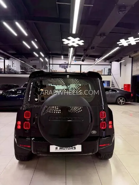 Land Rover Defender 2023 for Sale in Dubai Image-12