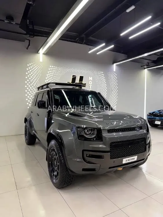 لاند روفر ديفندر 2025 for Sale in دبي Image-3