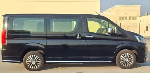 Toyota Granvia 3.5L Standard 2023