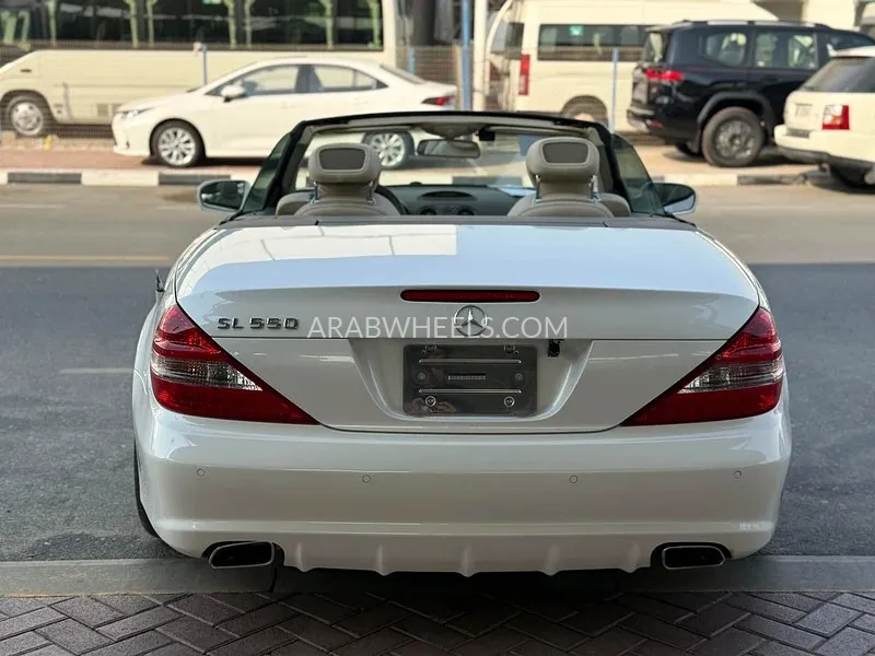 Mercedes Benz SL Class 2010 for Sale in Dubai Image-13