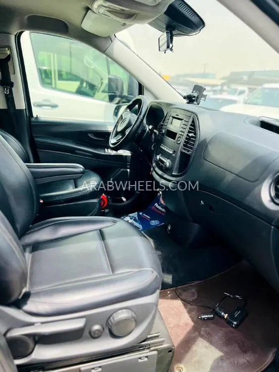 مرسيدس بنز فيتو 2018 for Sale in الشارقة Image-3