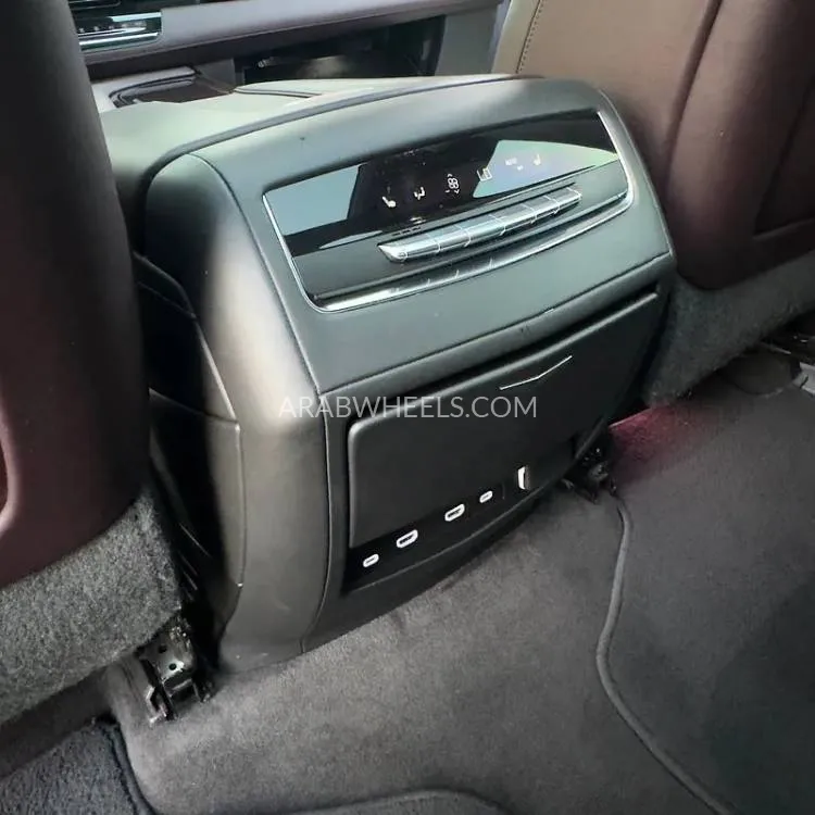 Cadillac Escalade 2022 for Sale in Dubai Image-2