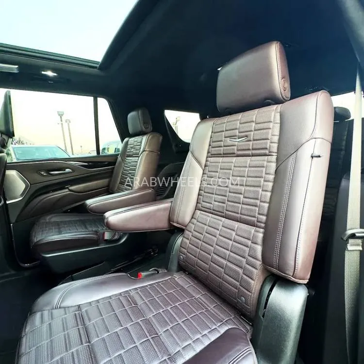 Cadillac Escalade 2022 for Sale in Dubai Image-8