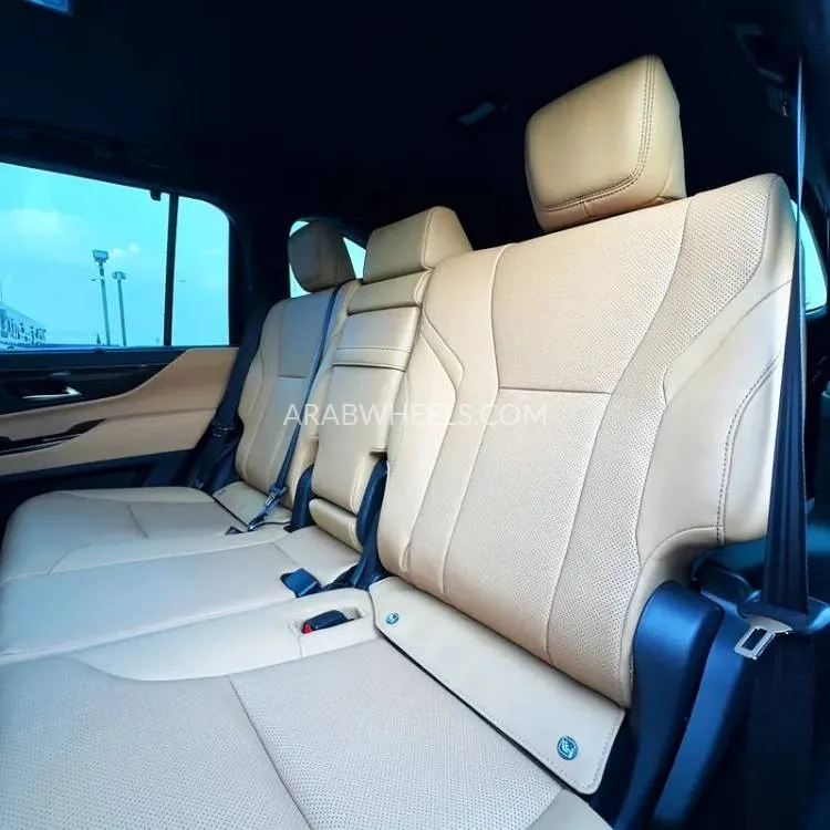 Lexus LX 2024 for Sale in Dubai Image-11