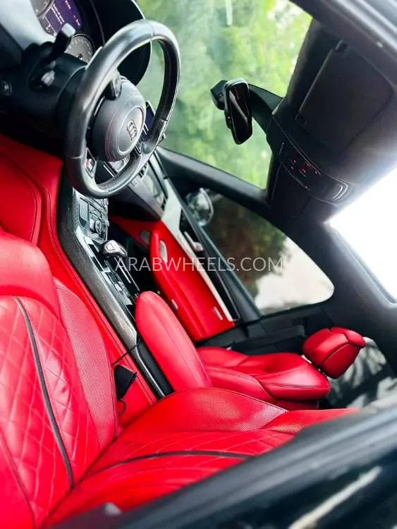 Audi S8 2014 for Sale in Sharjah Image-5