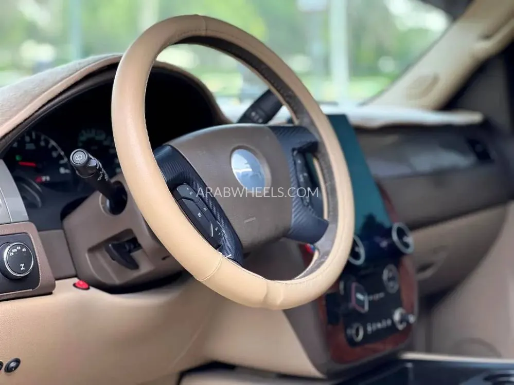 Chevrolet Tahoe 2011 for Sale in Sharjah Image-13