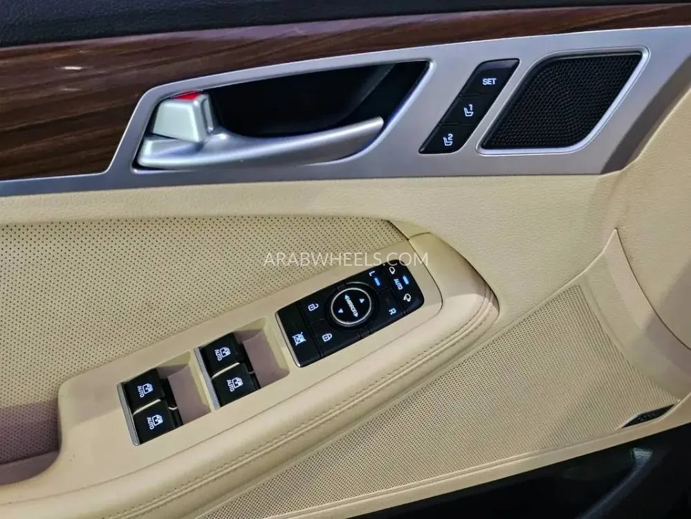 جينيسيس G80 2015 for Sale in دبي Image-13