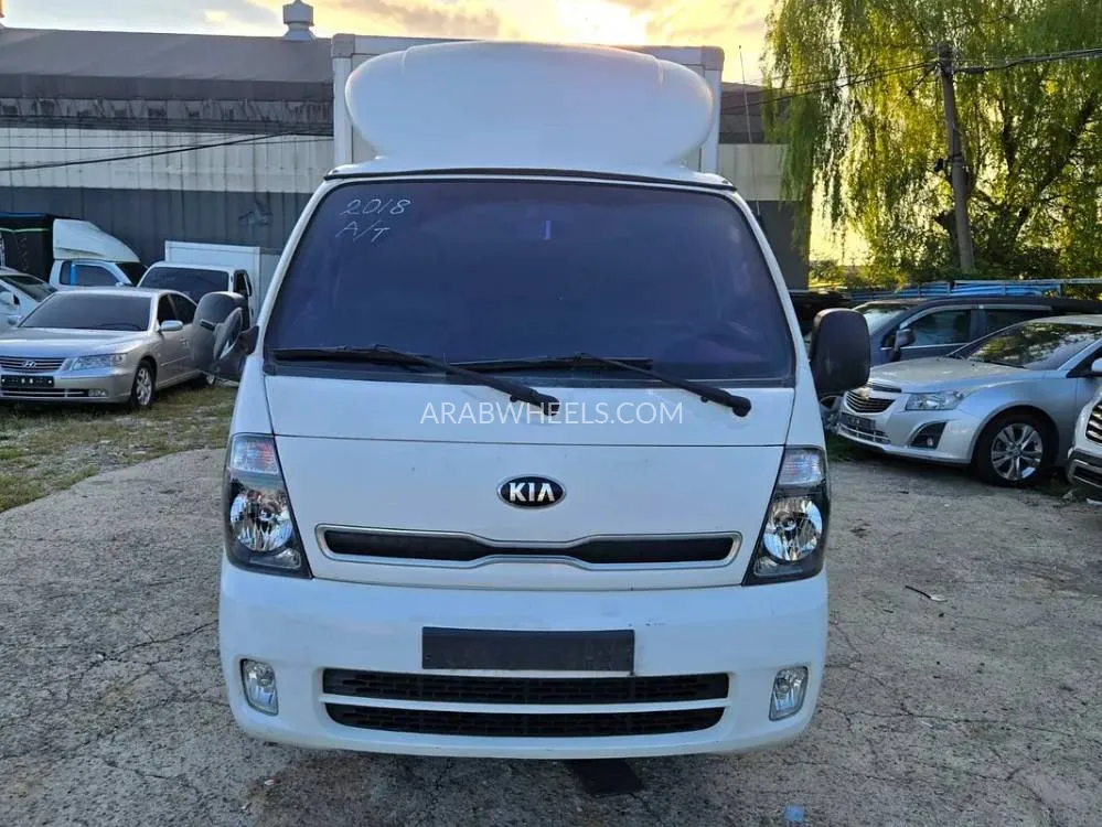 Kia Bongo 2017 for Sale in Sharjah Image-13