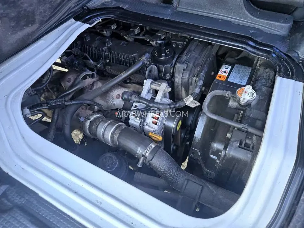 Kia Bongo 2017 for Sale in Sharjah Image-10