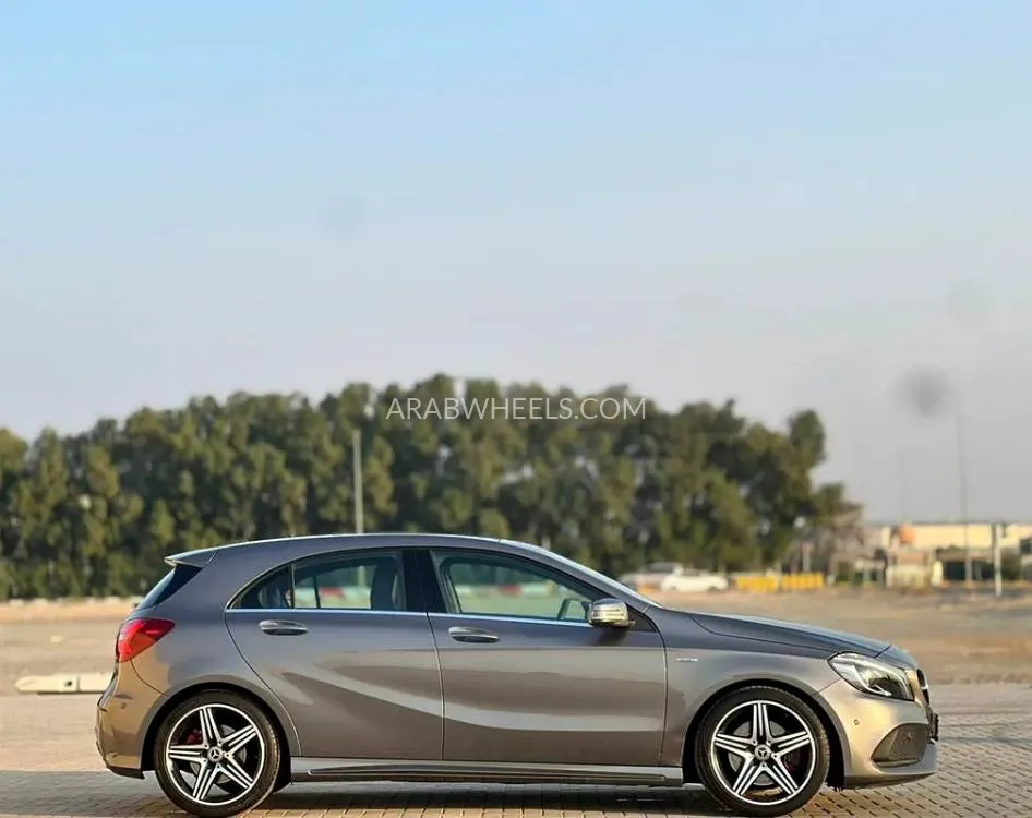 مرسيدس بنز كلاس A 2018 for Sale in الشارقة Image-5