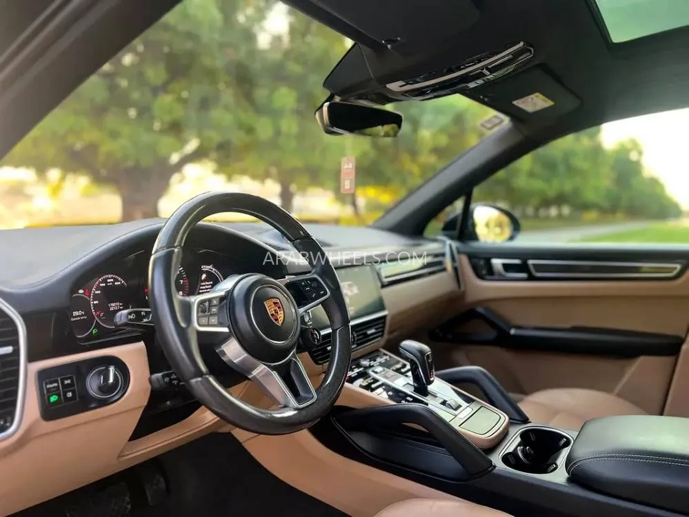 Porsche Cayenne 2019 for Sale in Sharjah Image-8