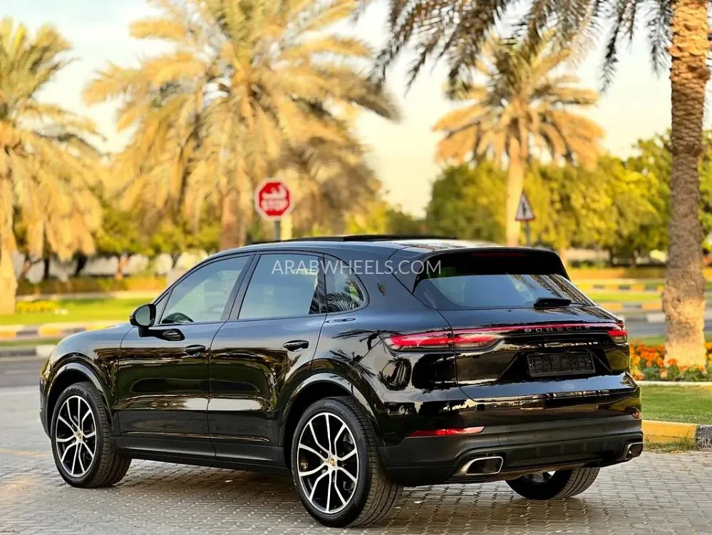 Porsche Cayenne 2019 for Sale in Sharjah Image-12