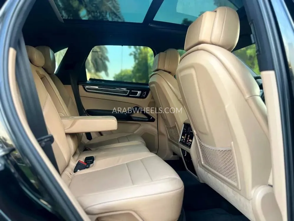 Porsche Cayenne 2019 for Sale in Sharjah Image-14