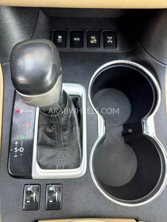 تويوتا جراند هايلاندر 2015 for Sale in الشارقة Image-12