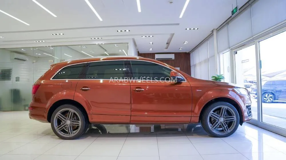 Audi Q7 2015 for Sale in Sharjah Image-4