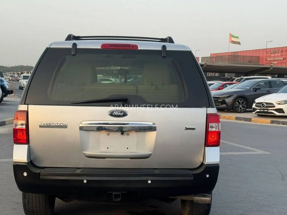 Ford Expedition 2013 for Sale in Sharjah Image-8
