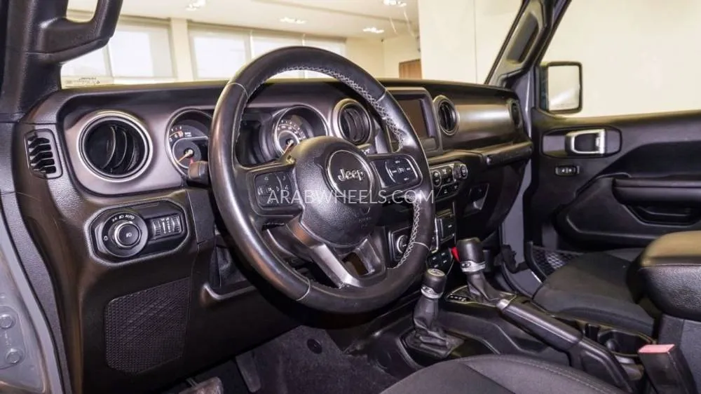 Jeep Wrangler 2021 for Sale in Sharjah Image-7