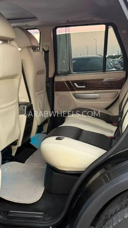 Land Rover Range Rover Sport 2009 for Sale in Sharjah Image-21