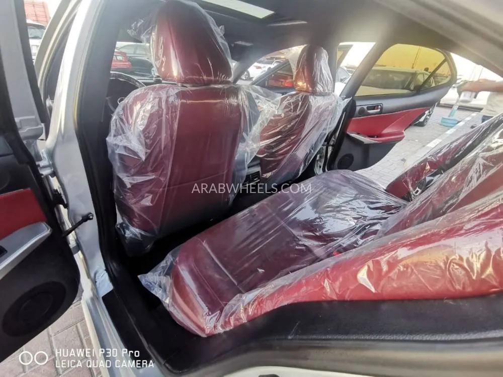 Lexus IS 2014 for Sale in Sharjah Image-22