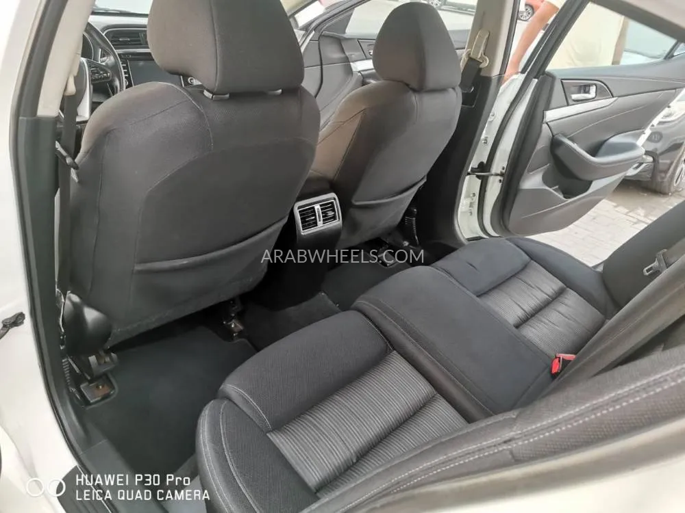 Nissan Maxima 2016 for Sale in Sharjah Image-25