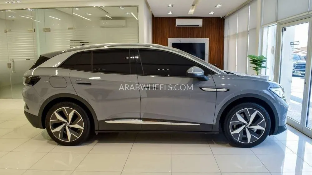 Volkswagen ID.4 2022 for Sale in Sharjah Image-4