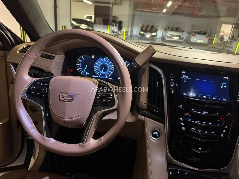 Cadillac Escalade 2019 for Sale in Dubai Image-11