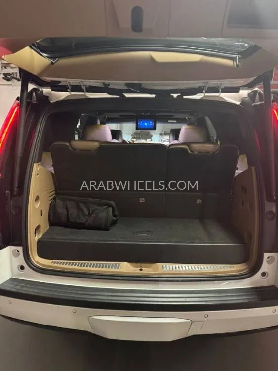 Cadillac Escalade 2019 for Sale in Dubai Image-20
