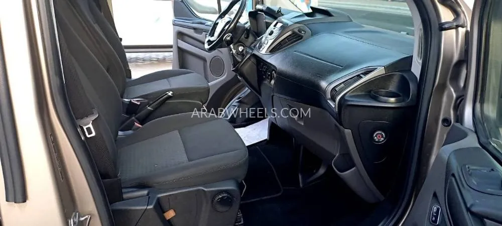 Ford Tourneo 2019 for Sale in Dubai Image-8