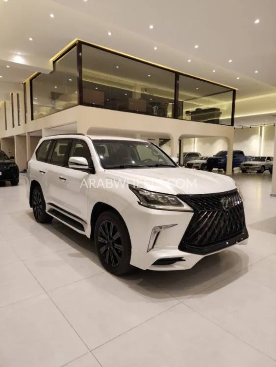Lexus LX 2018 for Sale in Dubai Image-2