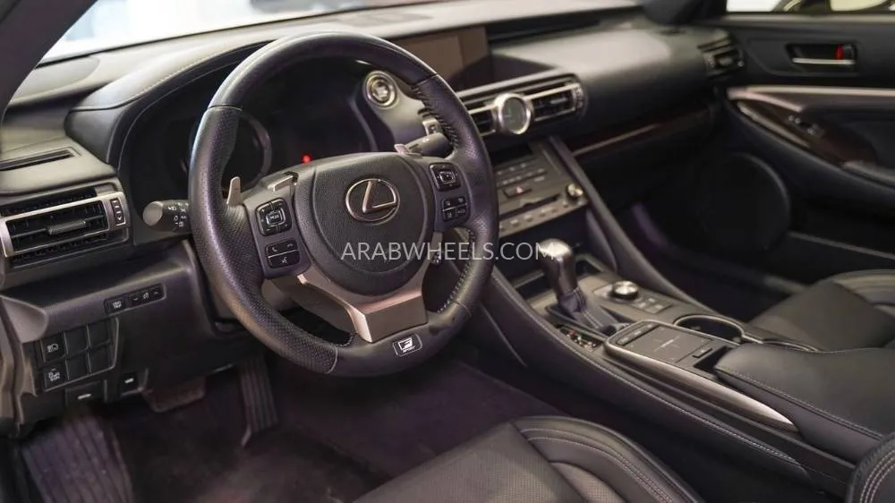 Lexus RC 2021 for Sale in Sharjah Image-5