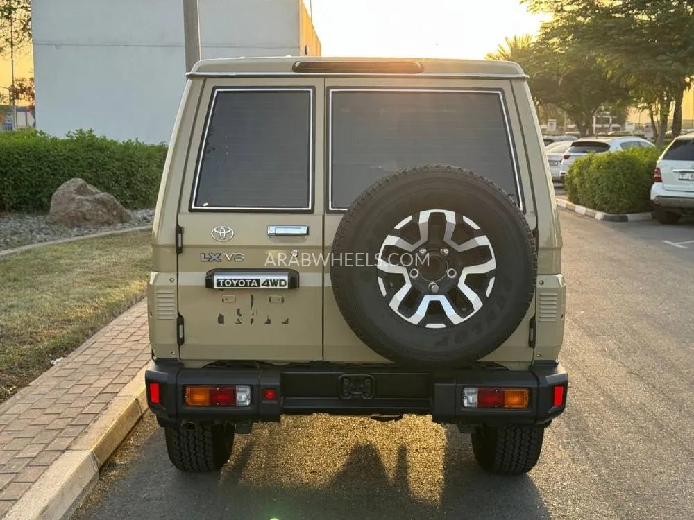 تويوتا لاند كروزر 2024 for Sale in دبي Image-8