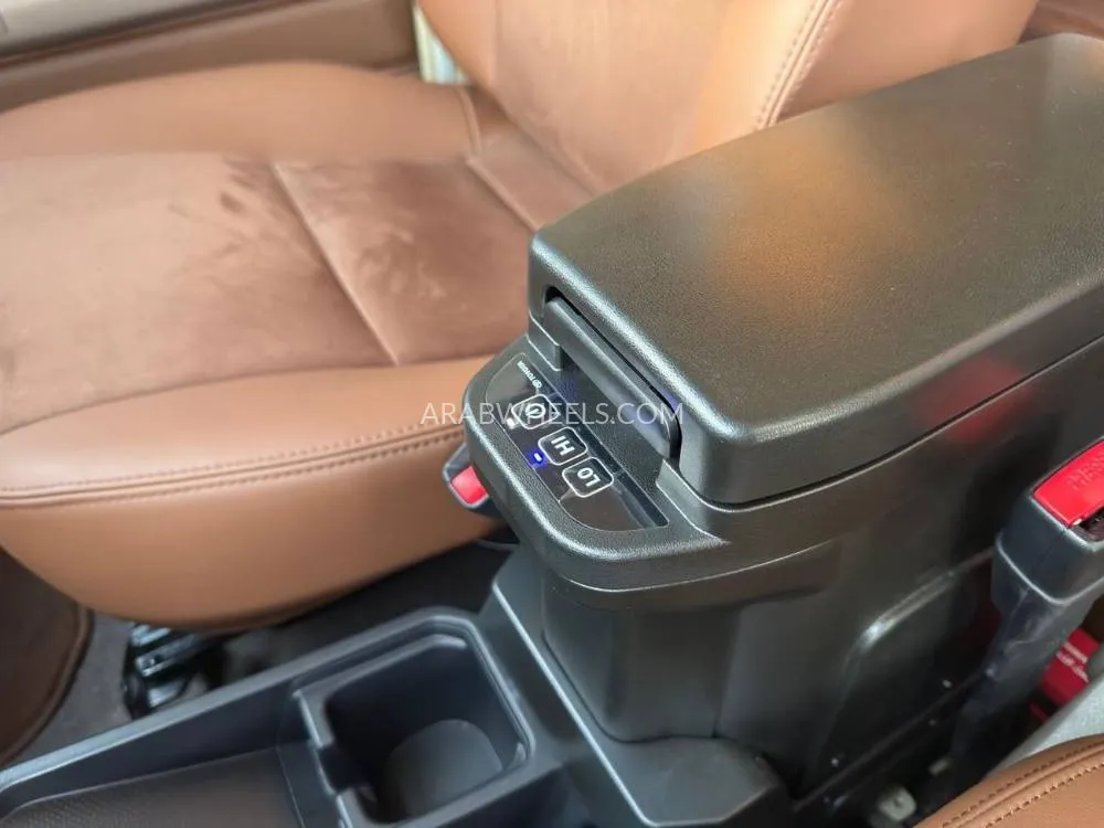 تويوتا لاند كروزر 2024 for Sale in دبي Image-13