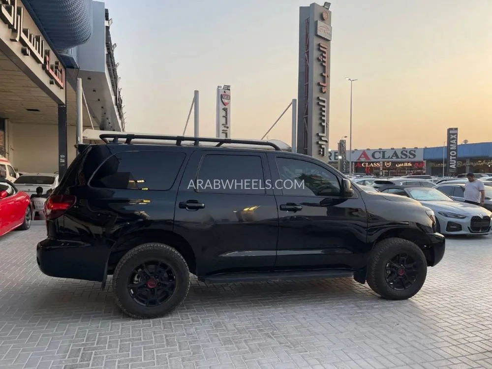 Toyota Sequoia 2021 for Sale in Dubai Image-5