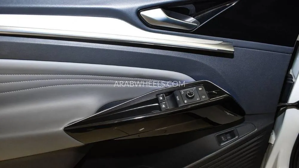 Volkswagen ID.4 2022 for Sale in Sharjah Image-11